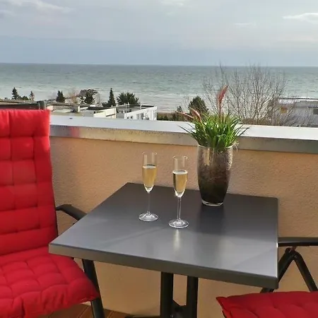 Strandpark-grossenbrode-haus-leuchtturm-wohnung-20-sternenhimmel Apartmán *